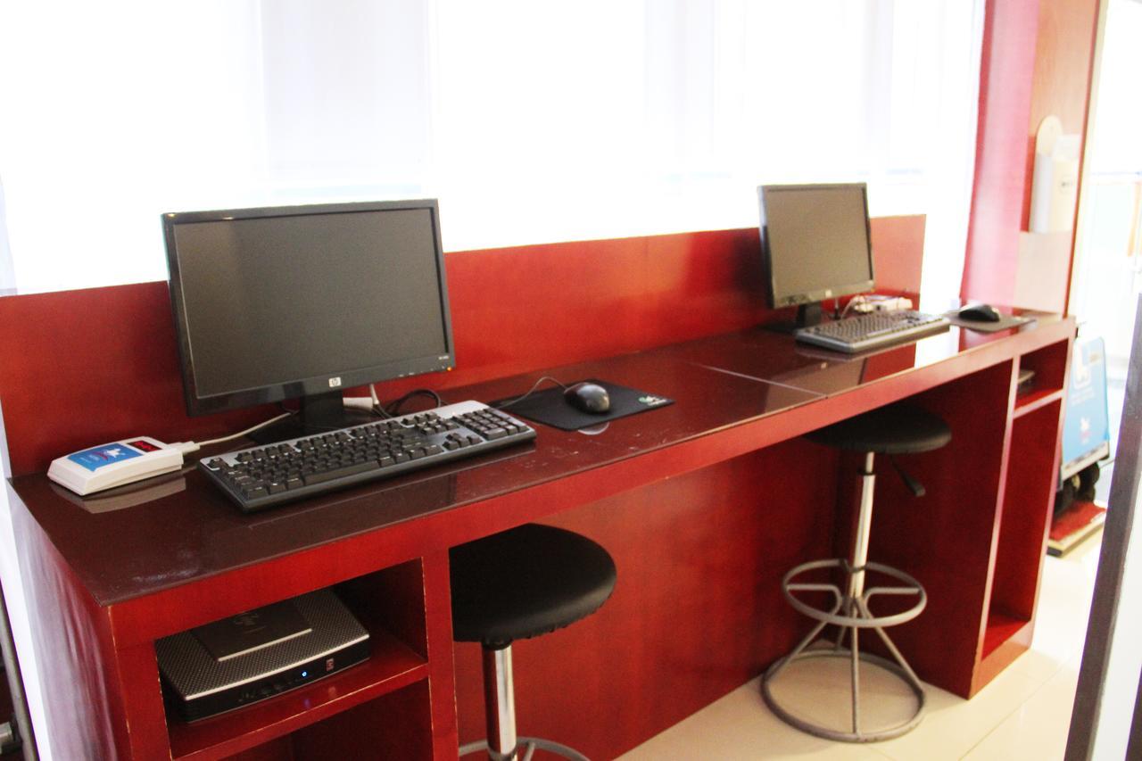 Hanting Express Shanghai Zhabei Park Branch Kültér fotó